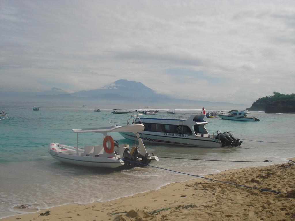 Perdana Homestay Lembongan エクステリア 写真